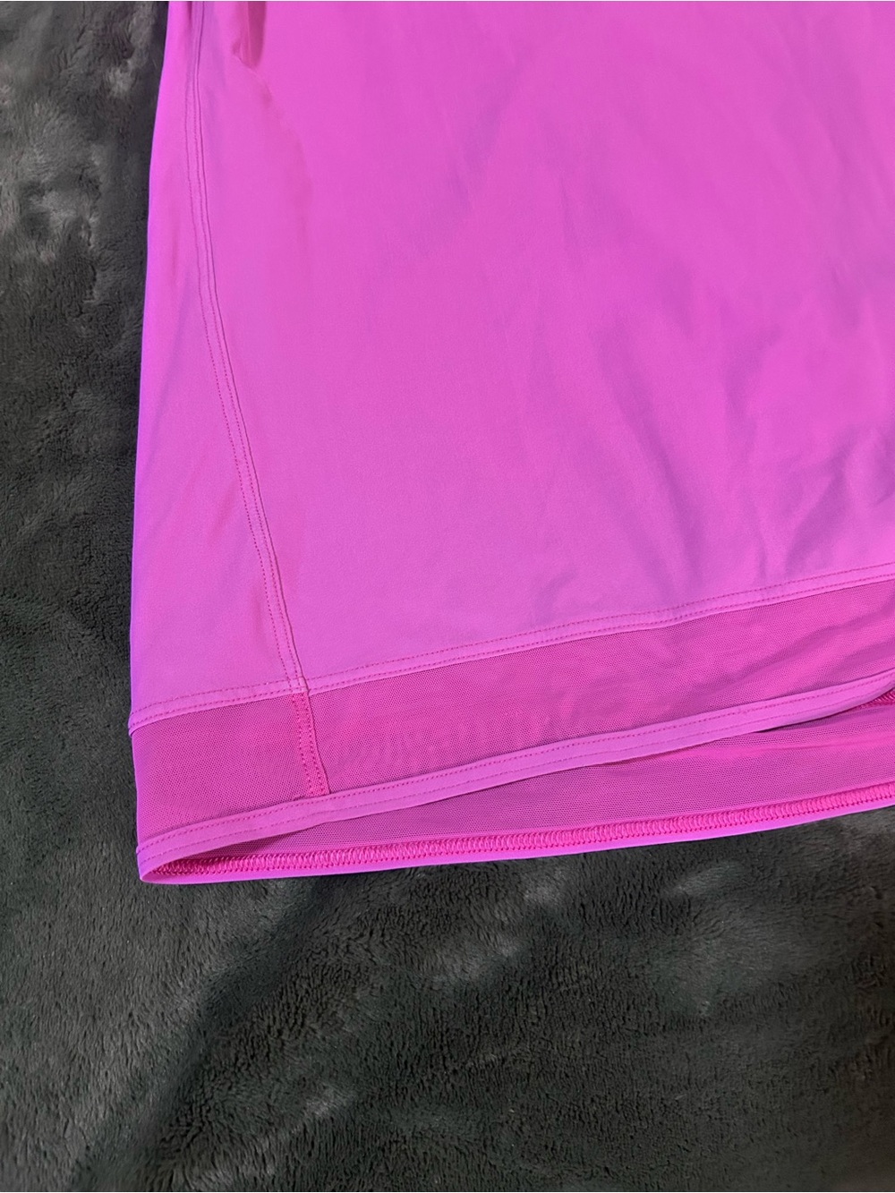 Lululemon Magenta Pink Mesh Trim Open Back Short Sleeve Run Top – Size 6 - Picture 6 of 13